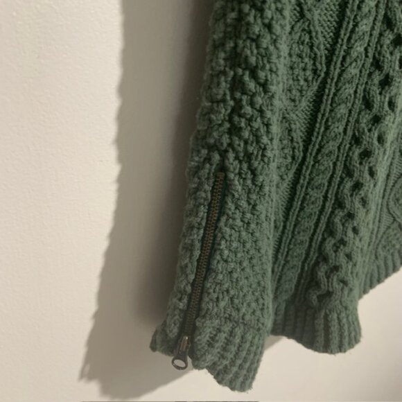 LL Bean Signature Old Money Heavy Cotton Cable Knit Fisherman Sweater Size SM - Picture 5 of 9